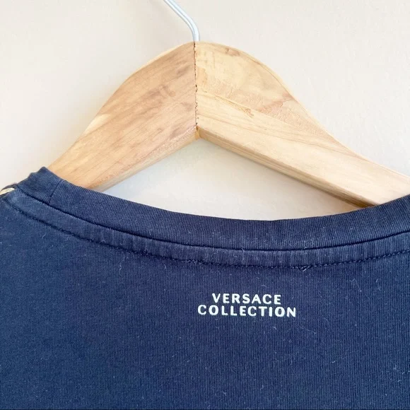 VERSACE Men’s Black Fitted Tee Size Small Short Sleeve - Picture 6 of 8